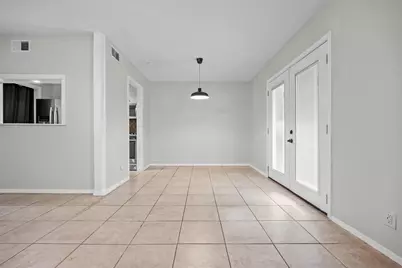 6718 Silvermine Drive #302, Austin, TX 78736 - Photo 2