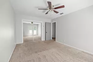 6718 Silvermine Dr, Austin, TX 78736 - Photo 18