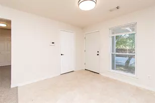 309 Ellis St, San Marcos, TX 78666 - Photo 6