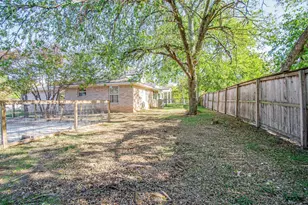 309 Ellis St, San Marcos, TX 78666 - Photo 18