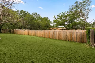 2406 Bucks Run, Austin, TX 78744 - Photo 22
