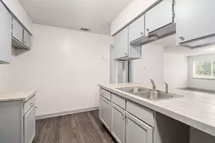 2406 Bucks Run, Austin, TX 78744 - Photo 12