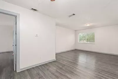 2406 Bucks Run, Austin, TX 78744 - Photo 10