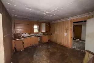 918 S Brazos St, Lockhart, TX 78644 - Photo 8