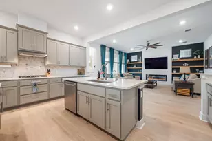 933 Donna Roland Ct, Leander, TX 78641 - Photo 8