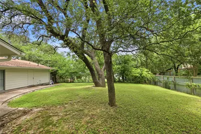 8401 Shenandoah Drive, Austin, TX 78753 - Photo 26