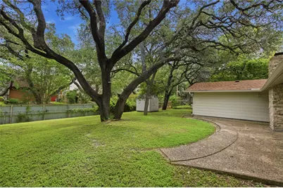 8401 Shenandoah Drive, Austin, TX 78753 - Photo 22