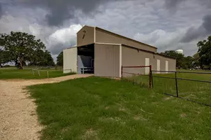 118 Saddle Ct, Bastrop, TX 78602 - Photo 6