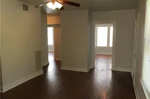 812 E 30th St, Austin, TX 78705 - Photo 4