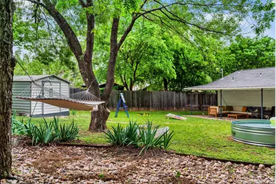 2906 Burning Oak Drive, Austin, TX 78704 - Photo 28