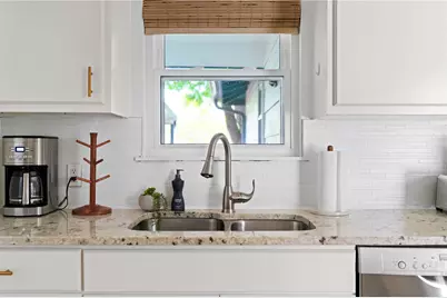 2906 Burning Oak Drive, Austin, TX 78704 - Photo 4