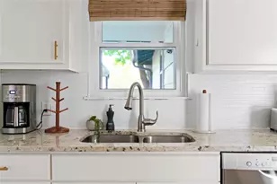 2906 Burning Oak Dr, Austin, TX 78704 - Photo 8