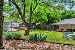 2906 Burning Oak Dr, Austin, TX 78704 - Photo 16