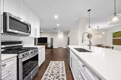 823 Walnut Creek Drive, Austin, TX 78753 - Photo 12