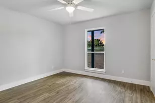 353 San Gabriel Oaks Dr, Liberty Hill, TX 78642 - Photo 14