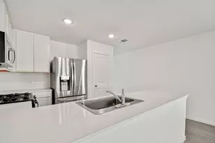 2413 Legends Crk, New Braunfels, TX 78130 - Photo 6