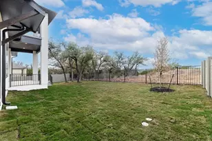 1810 Crimson Sunset Dr, Georgetown, TX 78628 - Photo 22