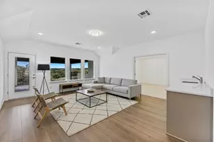 1810 Crimson Sunset Dr, Georgetown, TX 78628 - Photo 2