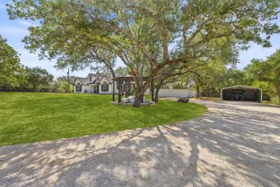 280 Stonegate Drive, Johnson City, TX 78636 - Photo 4