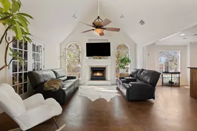 280 Stonegate Drive, Johnson City, TX 78636 - Photo 2