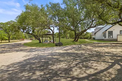 280 Stonegate Drive, Johnson City, TX 78636 - Photo 24