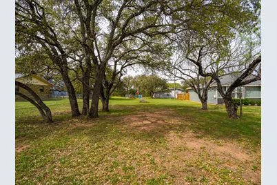 3625 Sagebrush Trail, Kingsland, TX 78639 - Photo 32