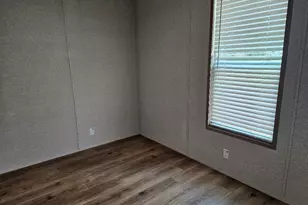 155 San Jacinto St, Bastrop, TX 78602 - Photo 10