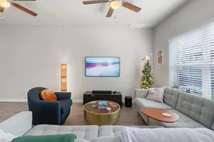 516 E Slaughter Ln, Austin, TX 78744 - Photo 8