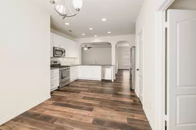 2307 Hayfield Square, Pflugerville, TX 78660 - Photo 10