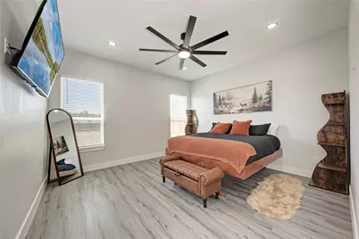 113 Los Robles Road, Elgin, TX 78621 - Photo 12