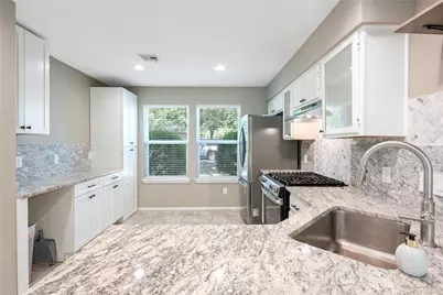 9005 Curlew Drive, Austin, TX 78748 - Photo 14