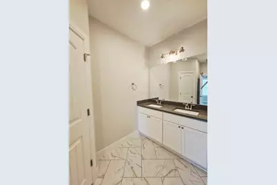110 E Otto Street, Marion, TX 78124 - Photo 8