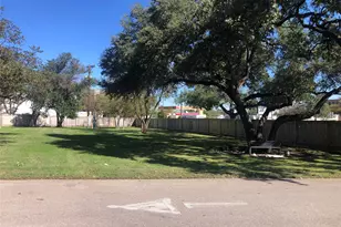 5330 Balcones Dr, Austin, TX 78731 - Photo 20
