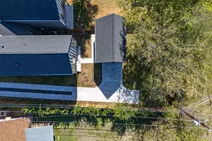 6620 Isabelle Dr, Austin, TX 78752 - Photo 32