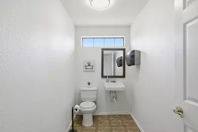 403 W Anderson Avenue, Round Rock, TX 78664 - Photo 18