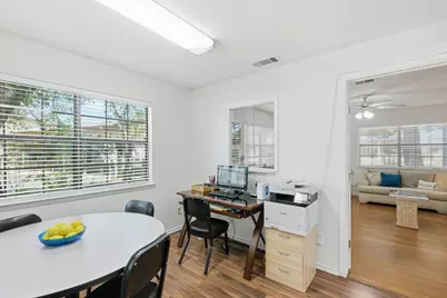 403 W Anderson Avenue, Round Rock, TX 78664 - Photo 12