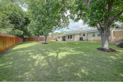 1902 E 18th Street, Georgetown, TX 78626 - Photo 6