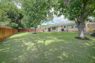 1902 E 18th St, Georgetown, TX 78626 - Photo 6