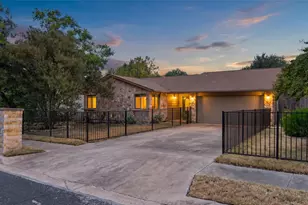 11210 Henge Dr, Austin, TX 78759 - Photo 2
