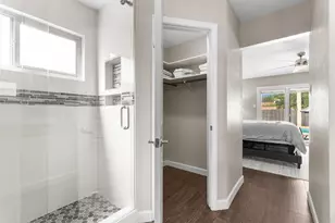 11210 Henge Dr, Austin, TX 78759 - Photo 18