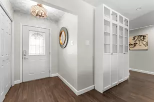 11210 Henge Dr, Austin, TX 78759 - Photo 8