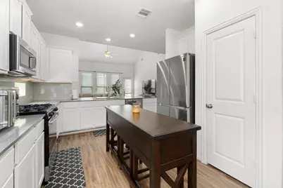 718 Hereford Loop, Hutto, TX 78634 - Photo 6