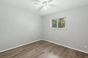 13187 Mill Stone Dr, Austin, TX 78729 - Photo 20