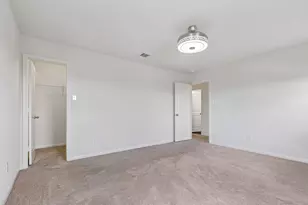 704 Cleary Ln, Jarrell, TX 76537 - Photo 18