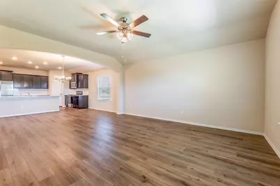 125 Break Avenue, Taylor, TX 76574 - Photo 14