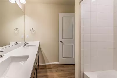 125 Break Avenue, Taylor, TX 76574 - Photo 10