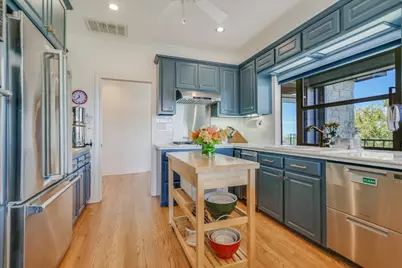 1311 Clayton Nolen Drive, Horseshoe Bay, TX 78657 - Photo 8