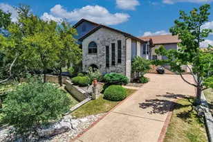 1311 Clayton Nolen Dr, Horseshoe Bay, TX 78657 - Photo 34