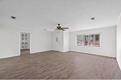 103 W Beaumont, Thrall, TX 76578 - Photo 6