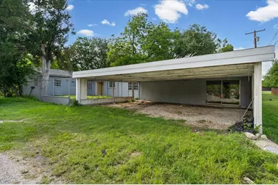 103 W Beaumont, Thrall, TX 76578 - Photo 2